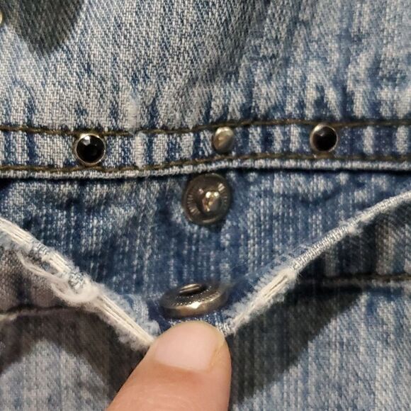 Vintage Y2K Harley-Davidson Jean Jacket With Embroidery & Studs - Picture 7 of 16